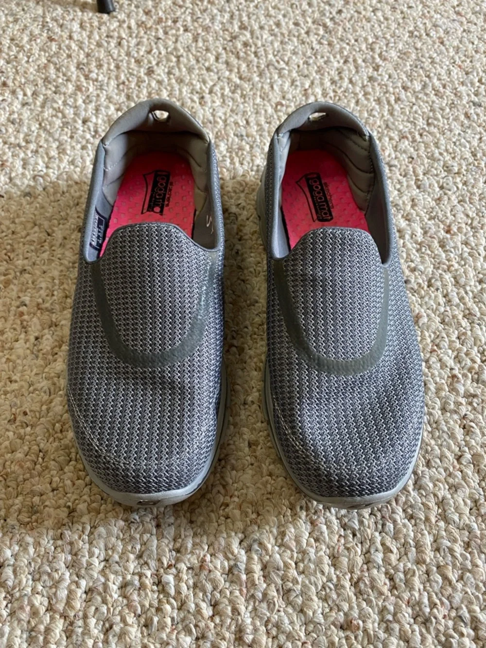 Skechers Go Walk 3 Slip-On Walking Sneakers in Gray with Pink Insole 8.5 - Picture 2 of 14